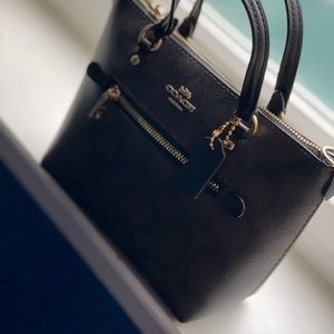 Coach Mini Gallery Cross Body Purse